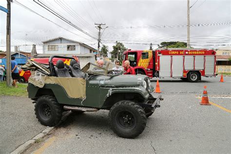 jipe jeep tomba em curitiba prado velho